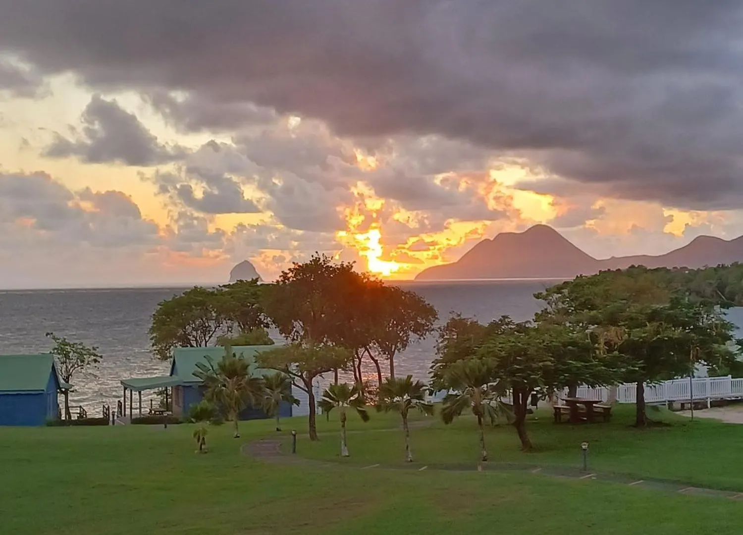 T3 Rhum Passion Vue Mer Et Rocher Du Diamant Dans Celebre Village De Vacances Sainte-Luce